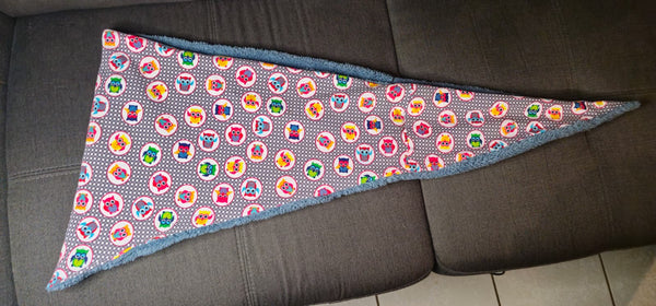Chèche Athéna, face coton imprimé hiboux multicolores sur fond gris